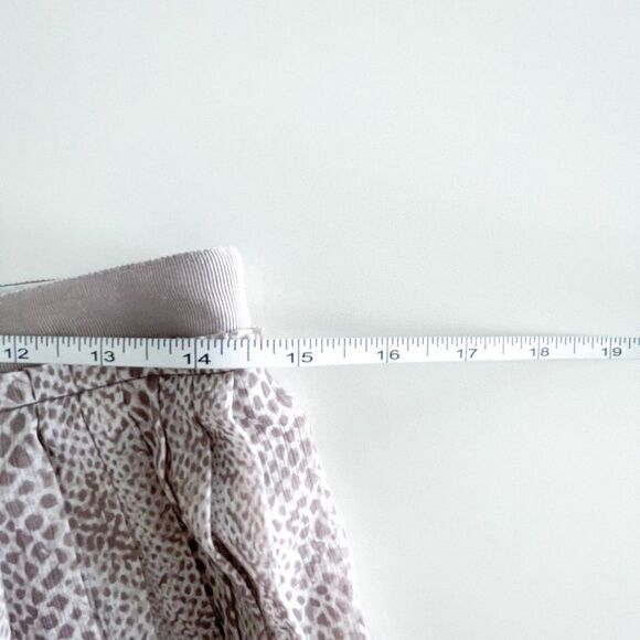 Banana Republic // snake skin maxi skirt // size 4 // EUC - Picture 5 of 10